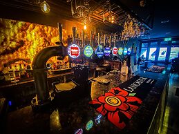 The George Hotel