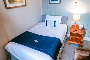 The George Hotel