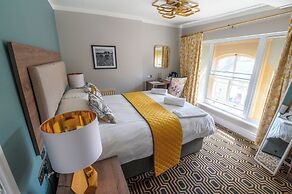 The George Hotel