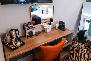 The George Hotel