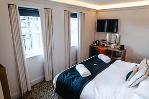 The George Hotel
