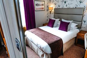 The George Hotel
