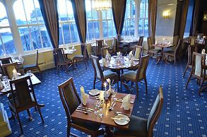 Riverside Hotel