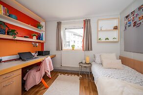 Queens University Belfast - Elms Village - Hostel