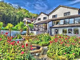 Damson Dene Hotel