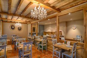 Hotel Biskajer by CW Hotel Collection