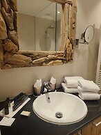 Hotel Biskajer by CW Hotel Collection