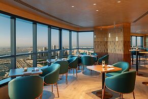 Dubai Marriott Harbour Hotel & Suites