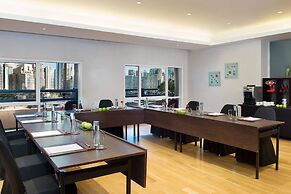 Dubai Marriott Harbour Hotel & Suites