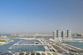 Dubai Marriott Harbour Hotel & Suites
