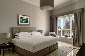 Dubai Marriott Harbour Hotel & Suites