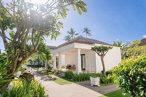 Legong Keraton Beach Hotel