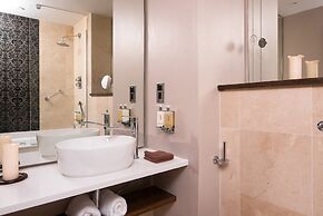 The Twelve Hotel