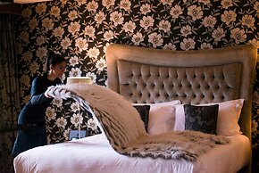 The Twelve Hotel