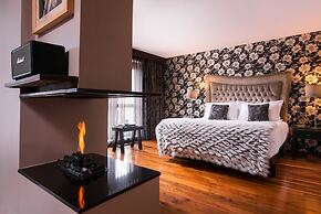 The Twelve Hotel