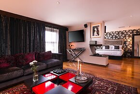 The Twelve Hotel