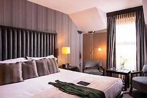 The Twelve Hotel