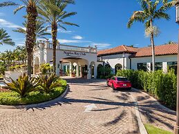 Naples Bay Resort & Marina