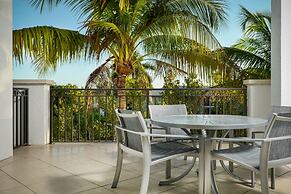Naples Bay Resort & Marina