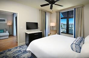 Naples Bay Resort & Marina