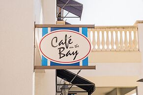 Naples Bay Resort & Marina