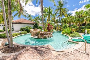 Naples Bay Resort & Marina