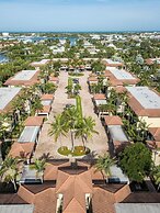 Naples Bay Resort & Marina