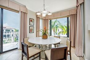 Naples Bay Resort & Marina
