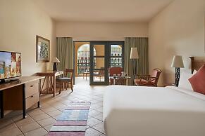 Strand Beach Resort
