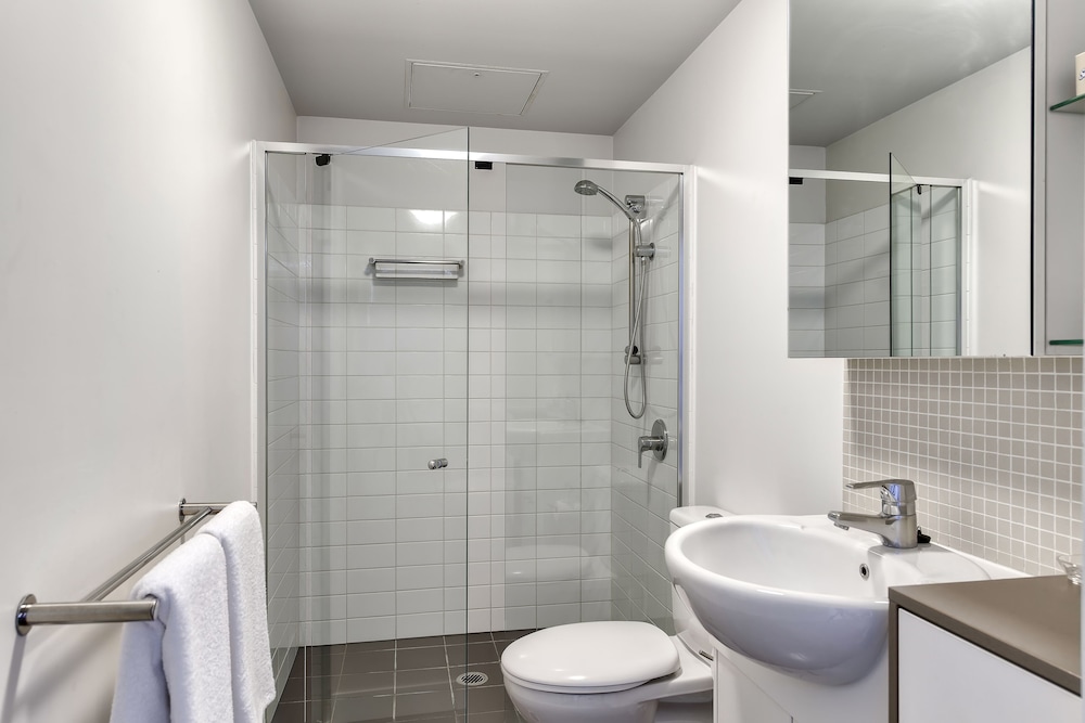 SKD SUITES