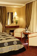 Piraeus Theoxenia Hotel