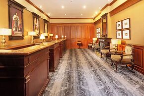 Grand Hotel