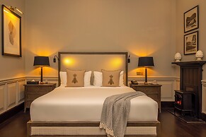 Grand Hotel