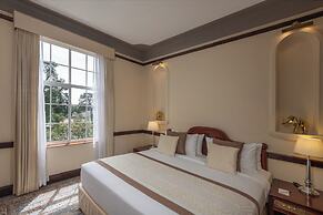 Grand Hotel