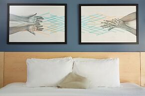 Hotel Le Dauphin Montreal Centre Ville