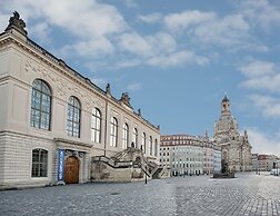 TOWNHOUSE Dresden