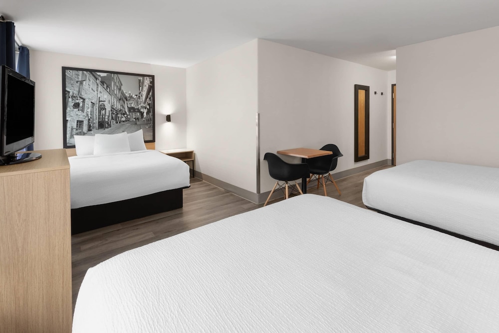 Super 8 by Wyndham Quebec City