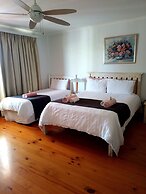 Le Bay Lodge