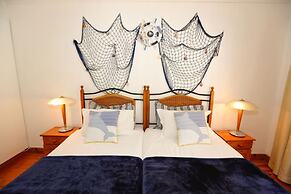 Le Bay Lodge