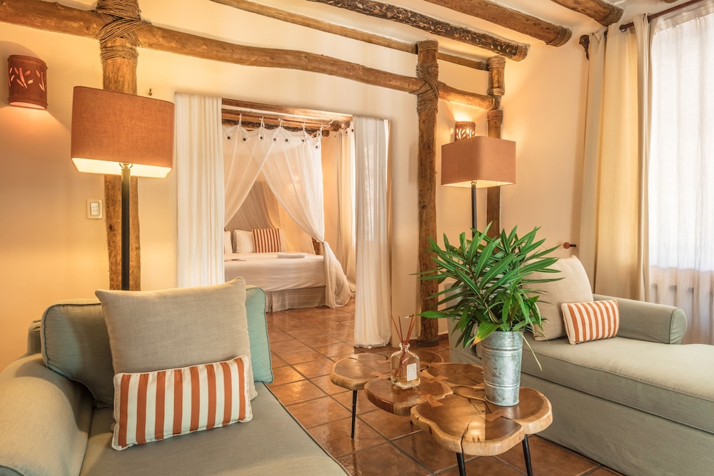 Ser Casasandra Boutique Hotel