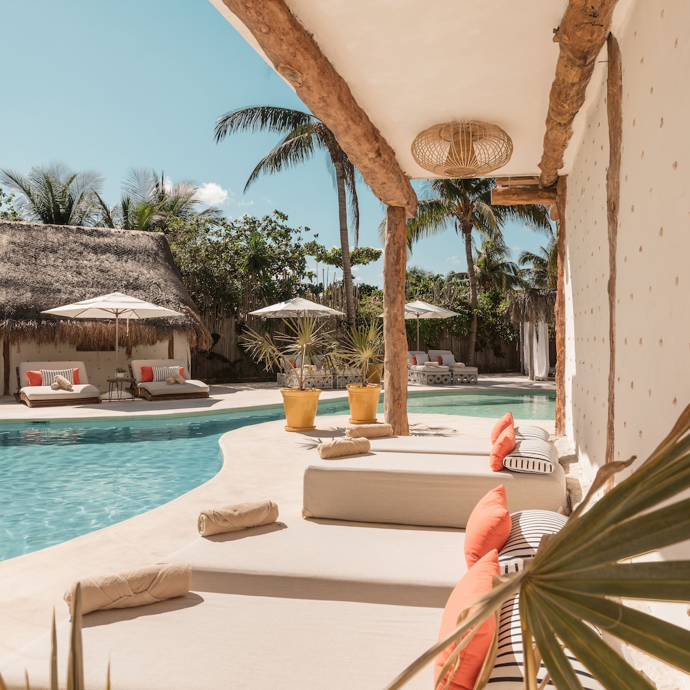 Ser Casasandra Boutique Hotel