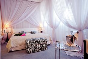 Opera Hotel