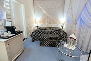 Opera Hotel
