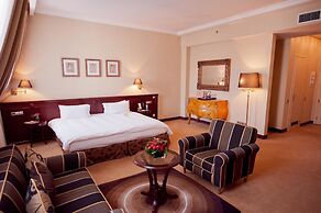 Opera Hotel