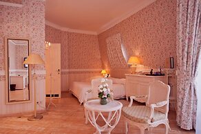 Opera Hotel