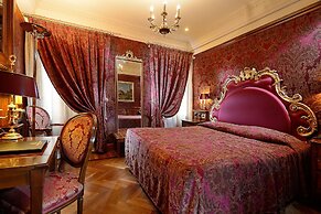 Bellevue Luxury Rooms – San Marco Luxury