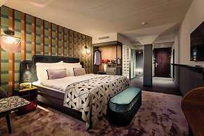 The Home Hotel