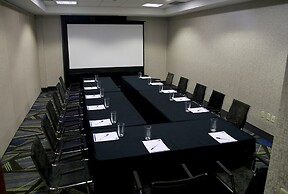 Holiday Inn Express & Suites Brampton by IHG