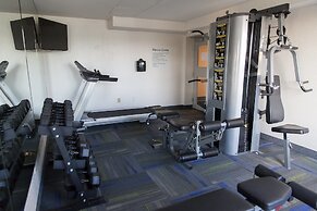 Holiday Inn Express & Suites Brampton by IHG