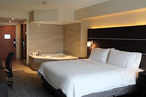 Holiday Inn Express & Suites Brampton by IHG